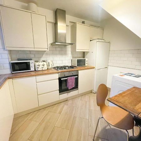 Flat 4, Kingsbury House Villa London Eksteriør billede